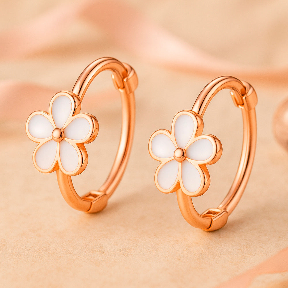 Ohrringe aus 925er Sterling-Silber, weißes Blümchen