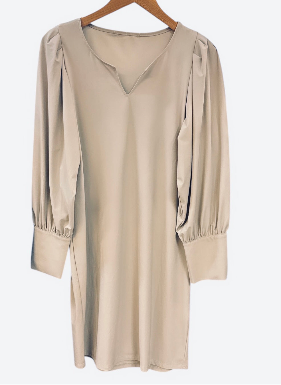 Kleid.