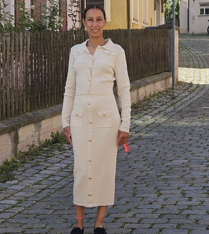 Kleid.