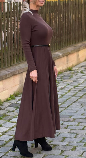 Kleid.