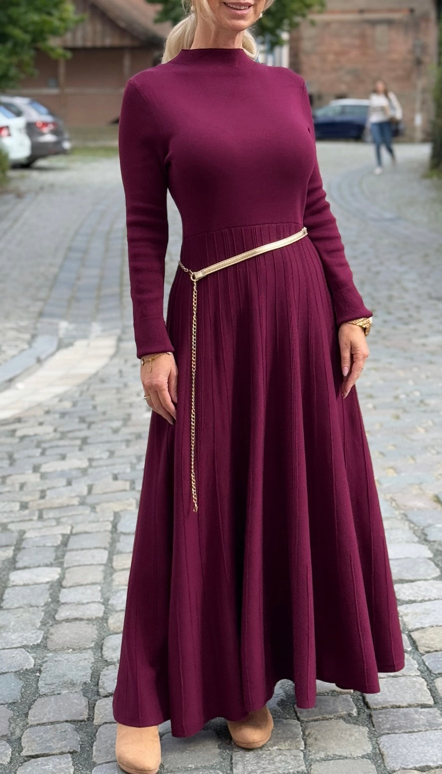 Kleid.