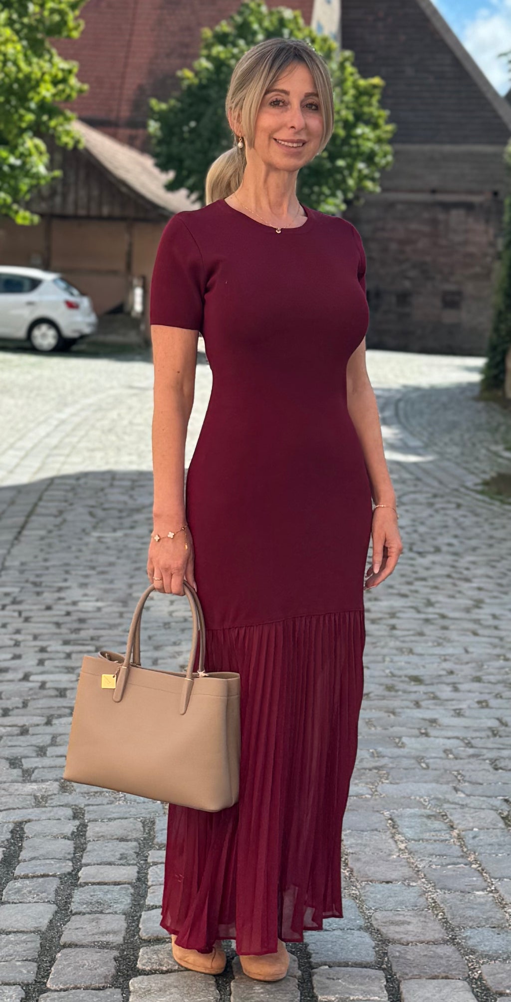 Kleid.