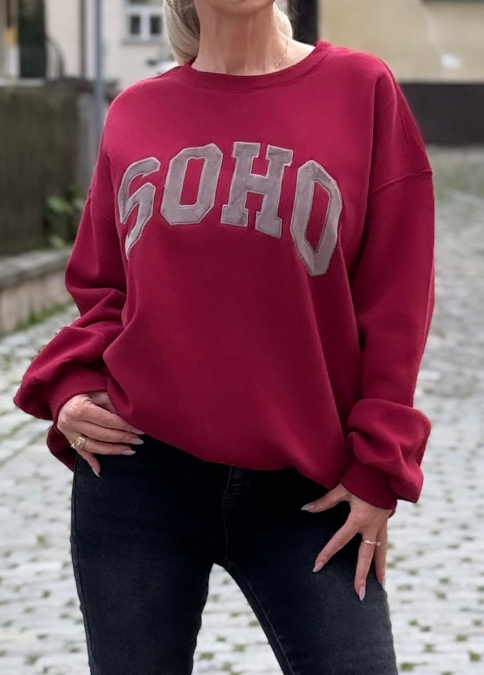 Sweatshirt