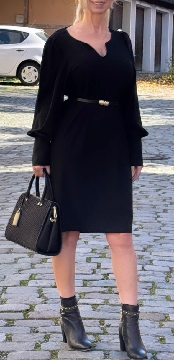 Kleid.
