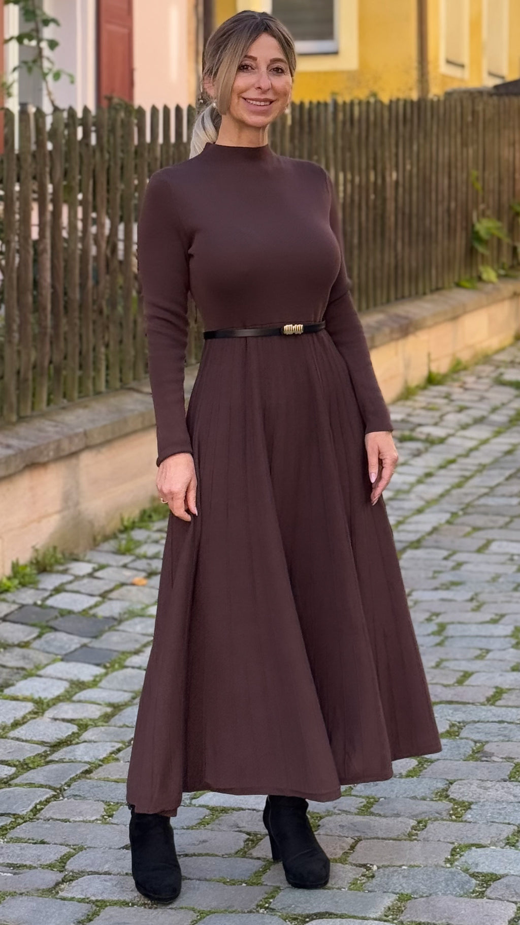 Kleid.