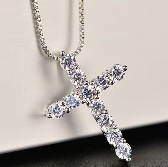 Kette mit Anhänger aus 925er Sterling-Silber, Kreuzanhänger aus Strass, 50cm